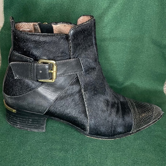 Donald J. Pliner Shoes - Donald Pliner | DOMA | Calf Hair | Leather Ankle Boot